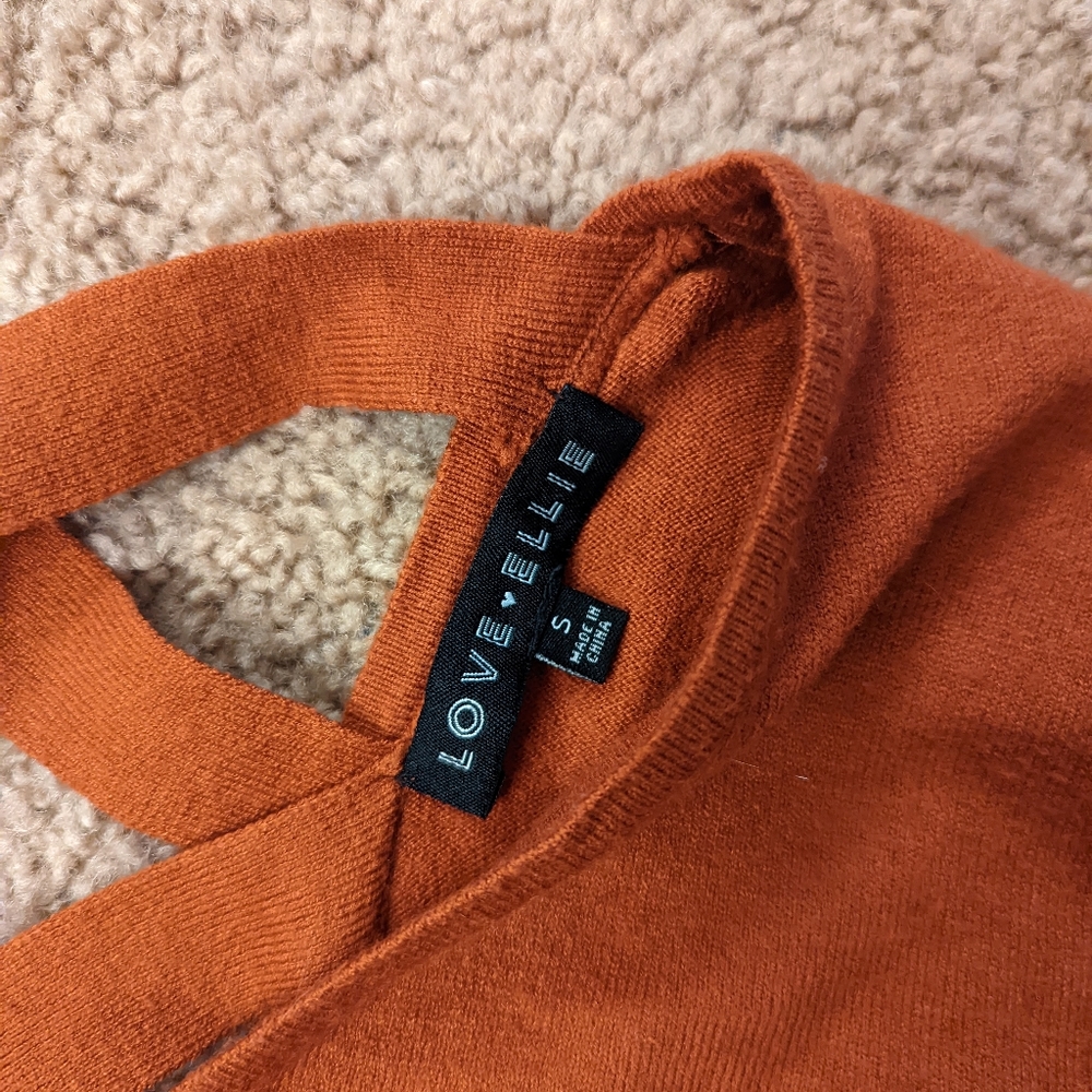 Open back sweater - Picture 3 of 3